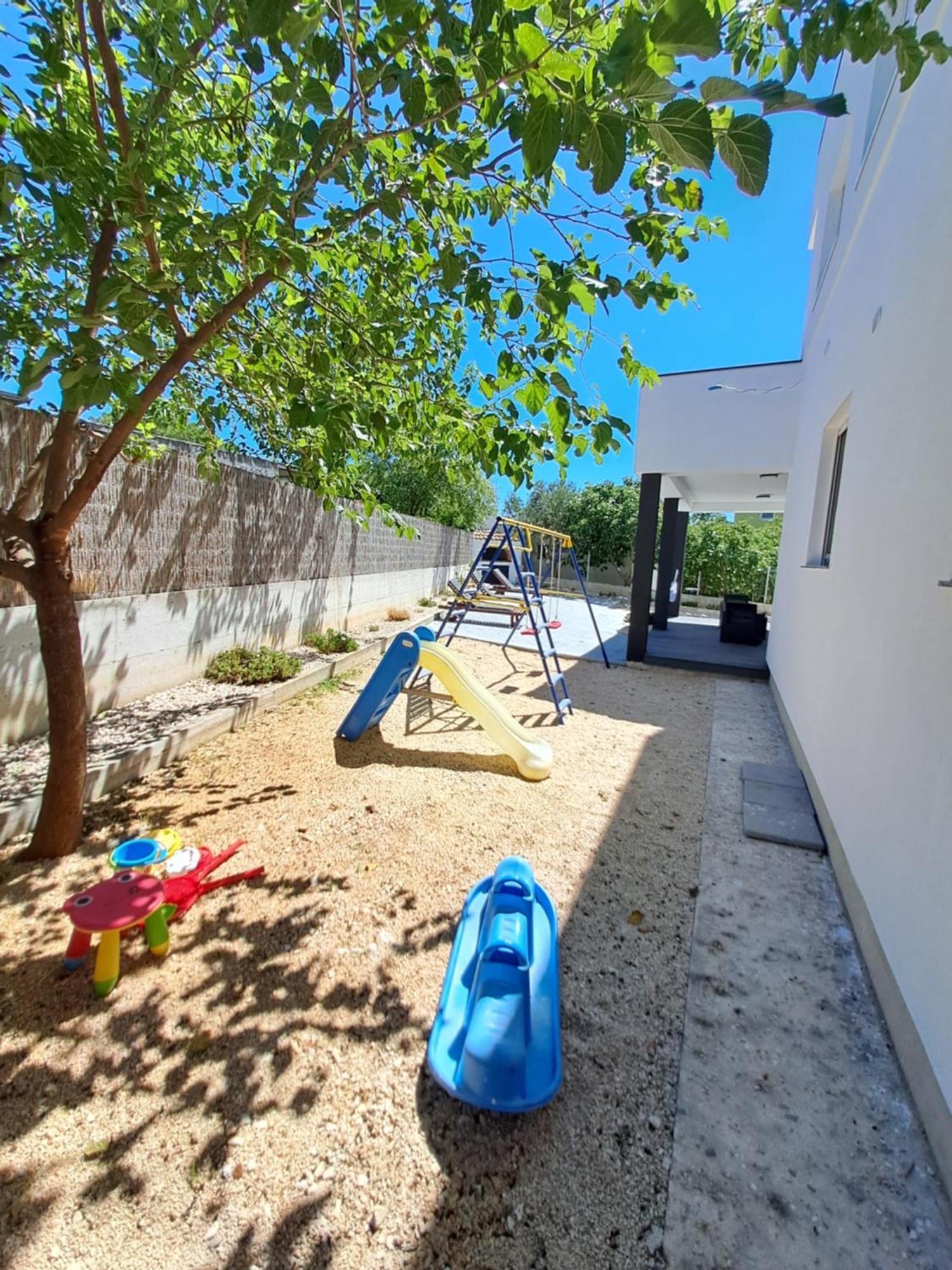 Holiday House Meri Pakostane Bagian luar foto